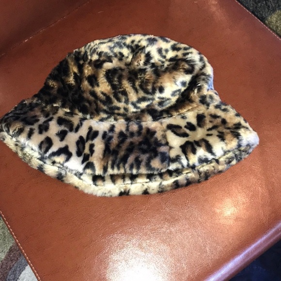 Tony hat - Picture 1 of 6
